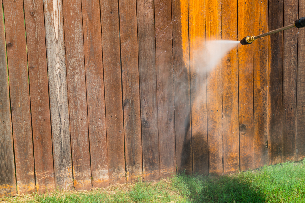 When should you wash your fence - Advantage Pro Services